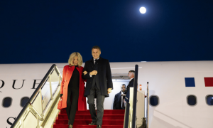 马克龙抵京后发文：很高兴对中国进行第四次国事访问